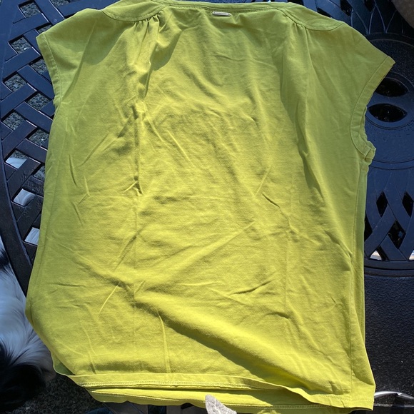 Hugo Boss tee - Picture 3 of 6